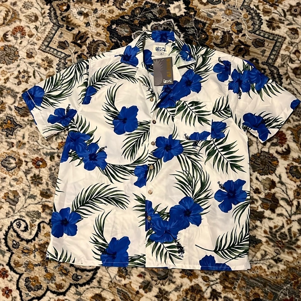 Uzzi Hawaiian button down shirt